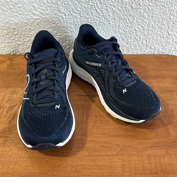 New Balance Sneakers Women's 6.5 Fresh Foam X 860 V13 Running Shoe - Picture 5 of 11